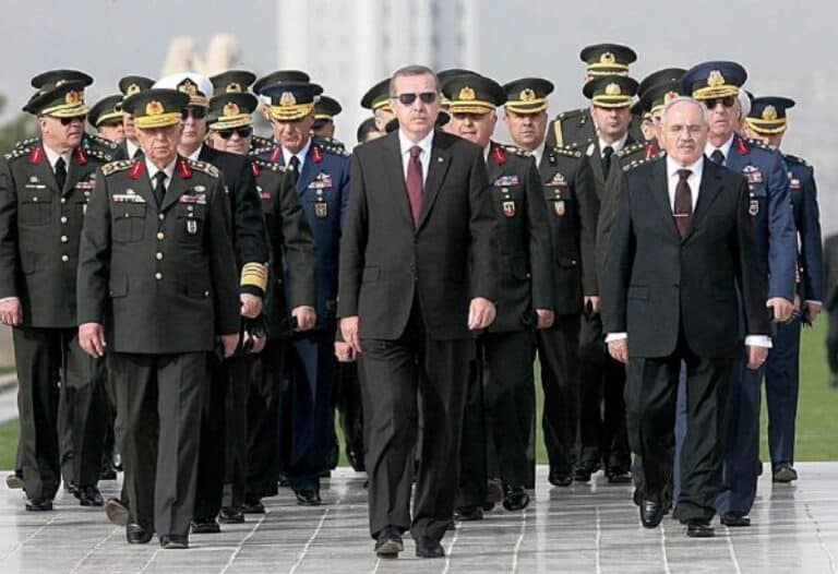 صدفة أم ماذا؟.. ليلة ساخنة بتركيا تزامنت مع محاولة الانقلاب بالأردن وهذا ما أقدم عليه ضباط متقاعدون رجب طيب أردوغان watanserb.com