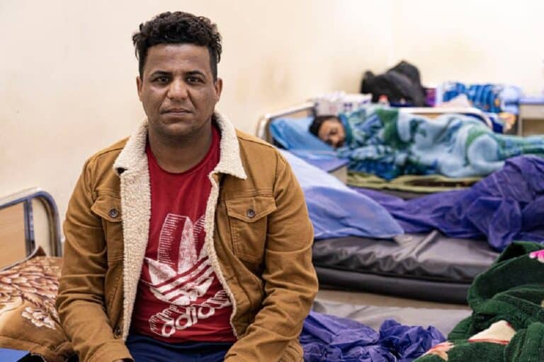 يشعرون أنهم في عالم اخر.. “إندبندنت” تكشف كيف اجتاح مخدر الكريستال العراق ودمر شبابها شباب العراق ومخدر الكريستال watanserb.com