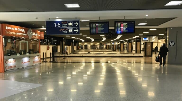 المغرب يفاجئ 13 دولة بقرار مهم بشأن الرحلات الجوية بعد تفشي كورونا مطار المغرب watanserb.com