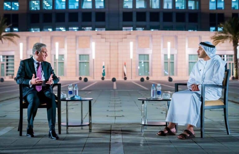 وزير خارجية باكستان ونظيره الاماراتي عبدالله بن زايد watanserb.com