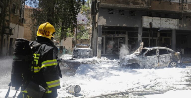 إسرائيليون يهاجرون عقب صواريخ غزة watanserb.com