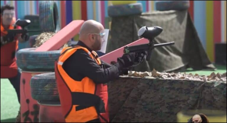 علي العلياني الوحيد الذي حدث معه هذا الأمر في “رامز عقله طار: شاهد ماذا جرى بالحلقة 26 علي العلياني و رامز جلال watanserb.com