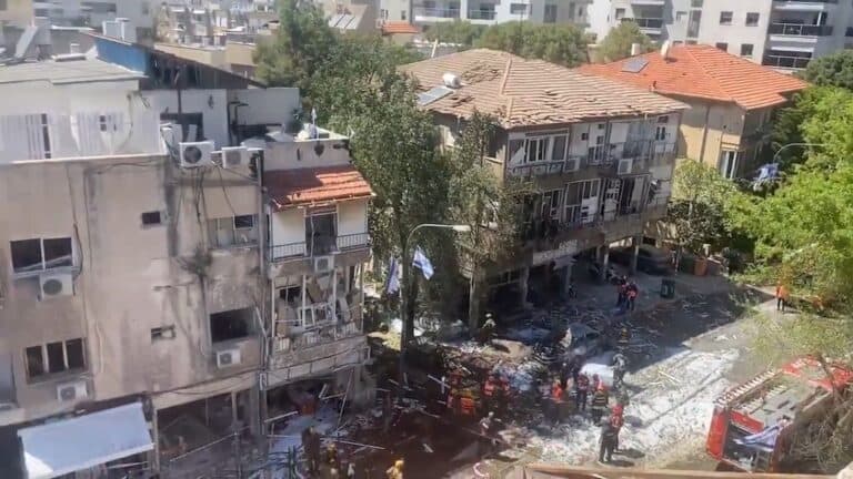 قصف تل أبيب watanserb.com