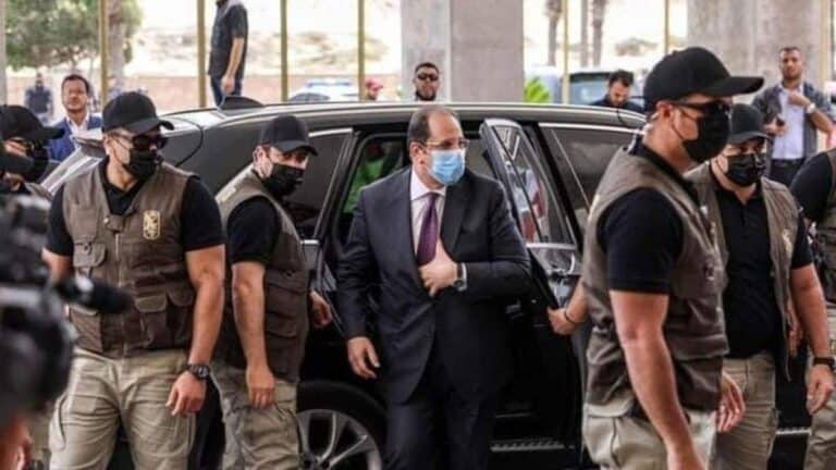 قوات خاصة تولت حراسة عباس كامل watanserb.com