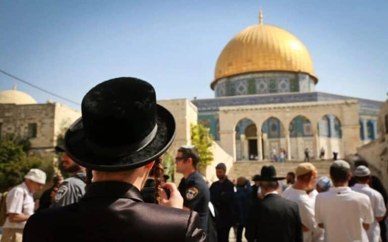 متطرفون يخططون لاقتحام المسجد الأقصى watanserb.com
