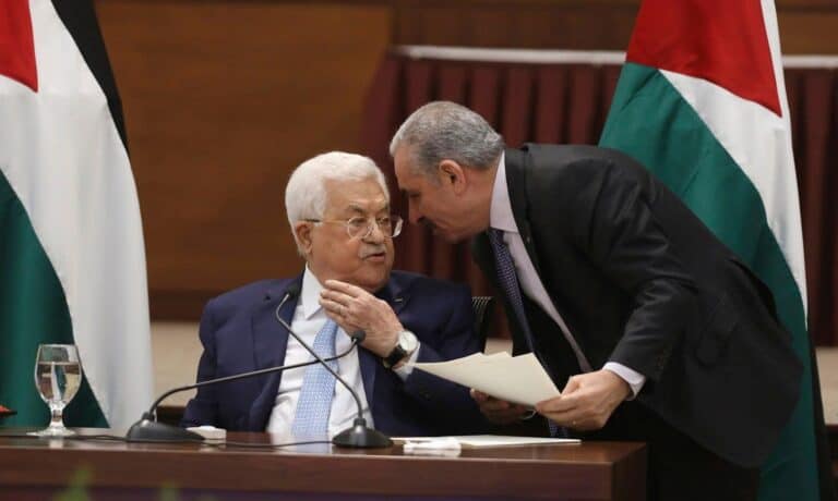 الرئيس الفلسطيني محمود عباس watanserb.com