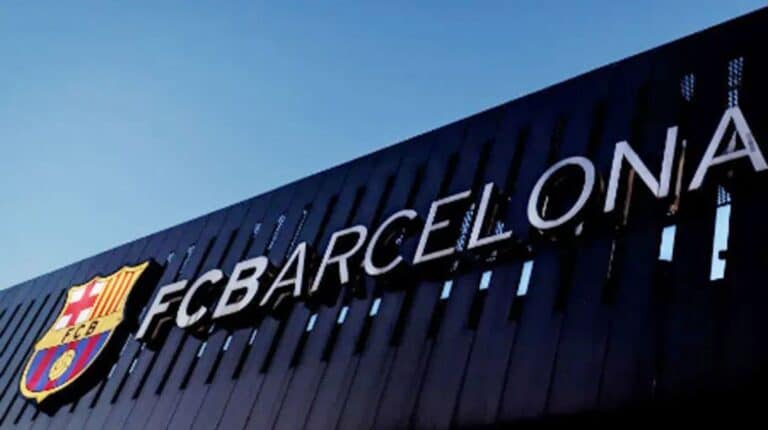 “شاهد” برشلونة يثير غضب جماهيره بسبب أحداث القدس نادي برشلونة الإسباني watanserb.com