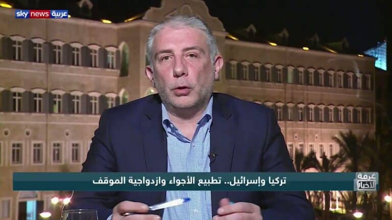 المحلل اللبناني نضال السبع أخبرته (العصفورة) أن بيرقدار التركية تشارك في قصف غزة نضال السبع يزعم مشاركة بيرقدار في قصف غزة watanserb.com