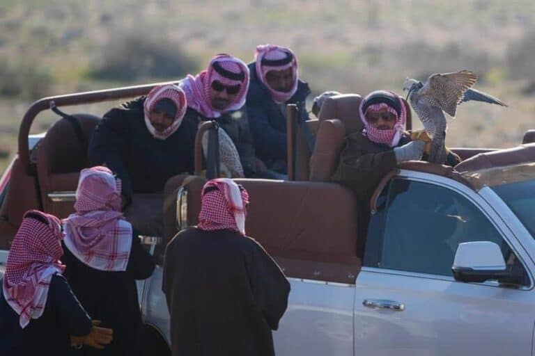 وزير الداخلية السعودي الأمير عبدالعزيز بن سعود بن نايف يرد على اساءة وزير الخارجية اللبناني شربل وهبة watanserb.com