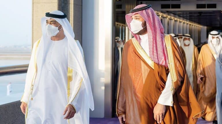 الإمارات والسعودية watanserb.com