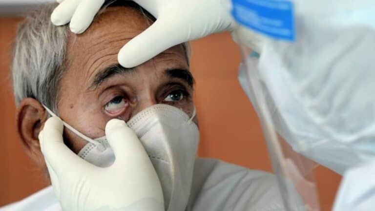 ماذا قال طبيب عُماني عن الفطر الأسود بعد اكتشاف 3 حالات في السلطنة!؟ (شاهد) الفطر الأسود watanserb.com