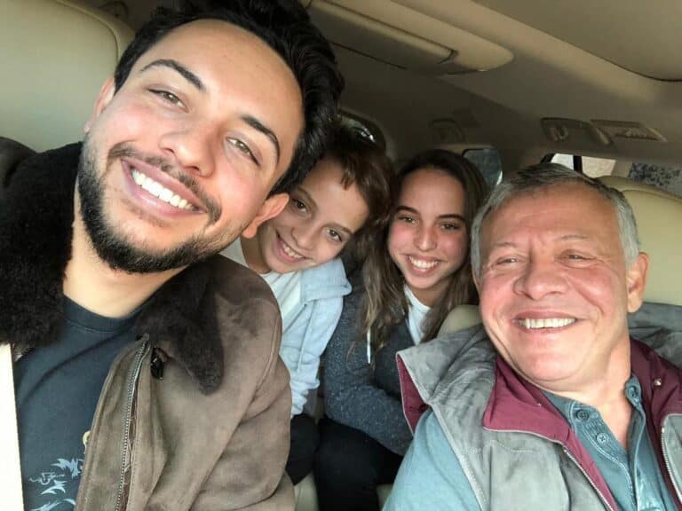 ملك الأردن عبدالله الثاني وولي عهده watanserb.com