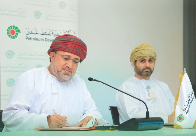 تنمية نفط عمان توقع اتفاقيتين لتوظيف 58 عُمانياً كممرضين مؤهلين في مواقع أجهزة الحفر watanserb.com
