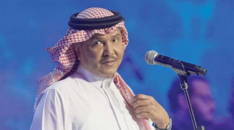 فتاة تصرخ بعدما سلم عليها محمد عبده watanserb.com