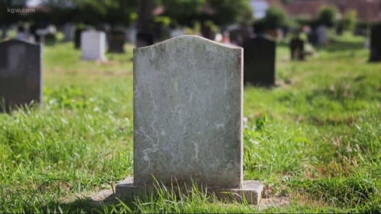 انتحار مراهقة تعرضت لاغتصاب جماعي في مقبرة في بلجيكا watanserb.com