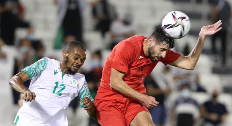 منتخب فلسطين يتأهل إلى نهائيات كأس العرب بعد هزيمته جزر القمر (شاهد) منتخب فلسطين وجزر القمر watanserb.com