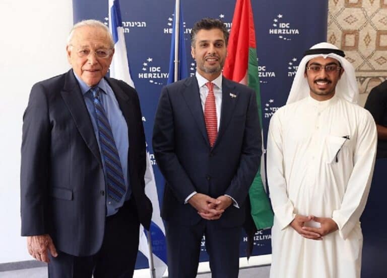 منصور المرزوقي watanserb.com