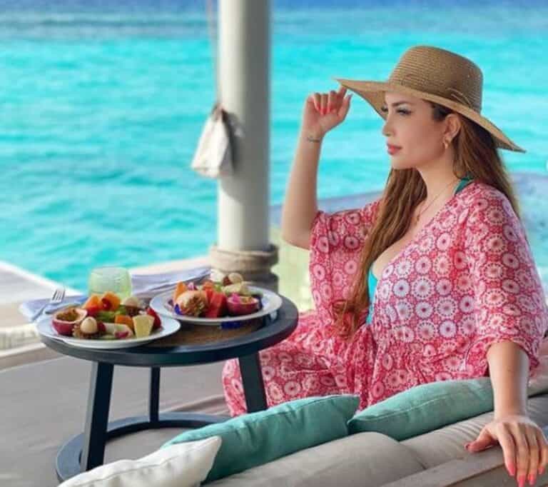 أنباء عن سحب الإمارات (الإقامة الذهبية) من نسرين طافش watanserb.com