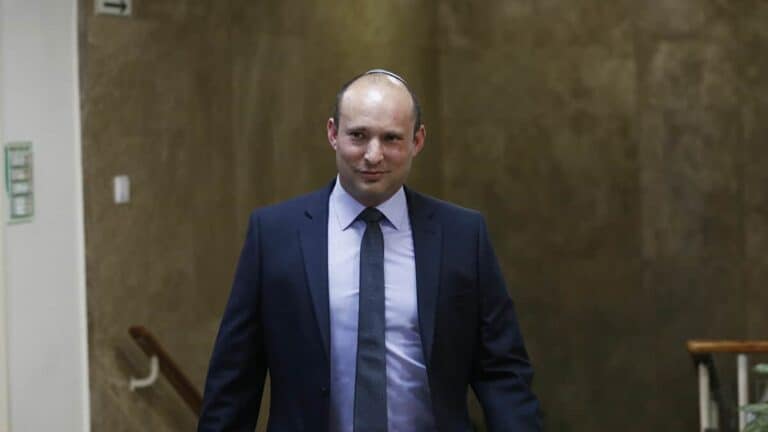 نفتالي بينت رئيس وزراء اسرائيل الجديد يهدد قطاع غزة watanserb.com