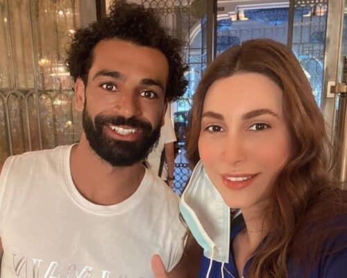 يارا تُشعل المواقع بصورتها مع محمد صلاح وتعلّق: معقول أنا سبب صفقة القرن! (شاهد) يارا و محمد صلاح watanserb.com