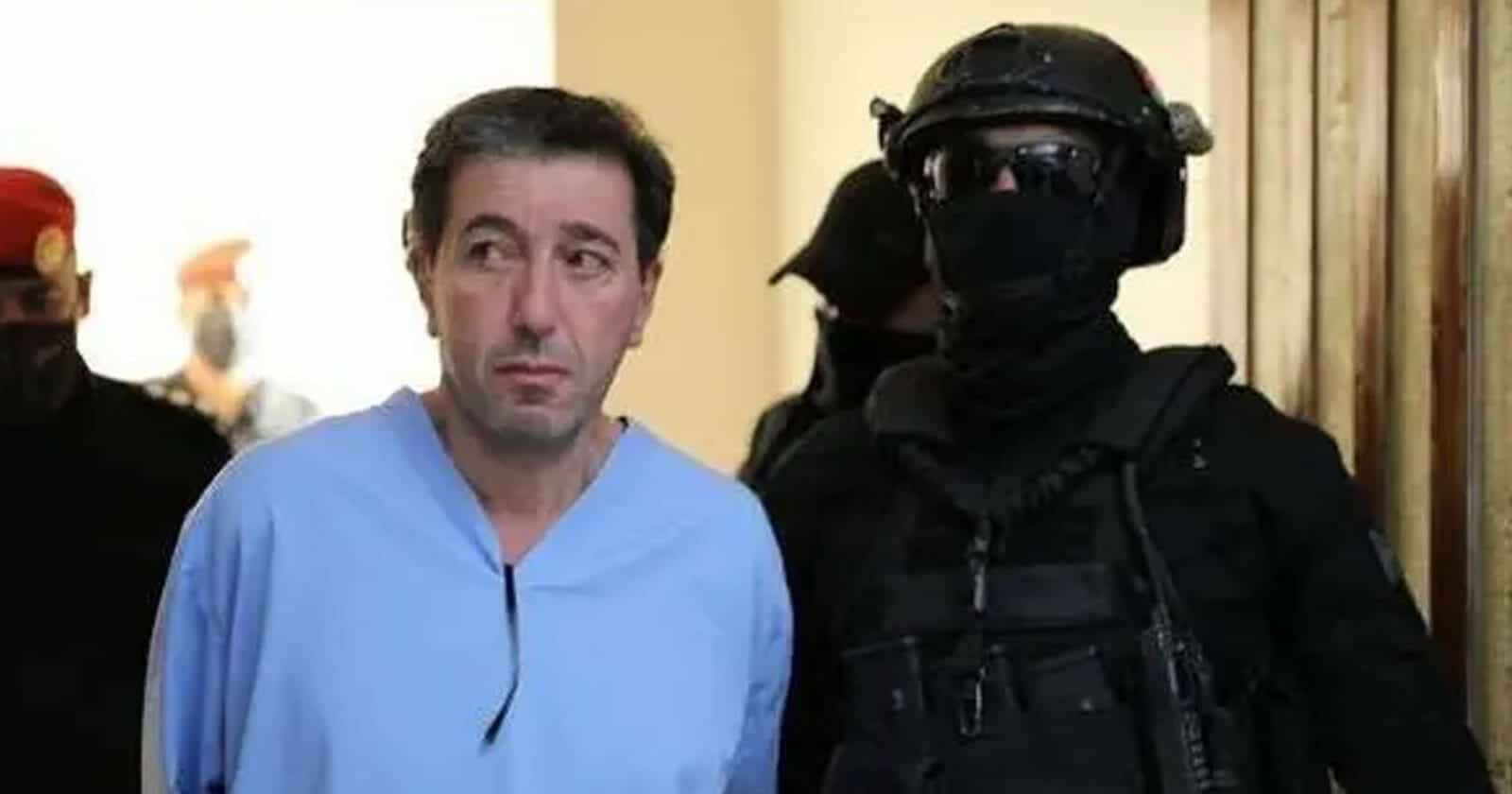 (شاهد) باسم عوض الله ظهر منكسراً بعد معاقبته بالسجن 15 عاماً في قضية الفتنة معاقبة باسم عوض الله watanserb.com