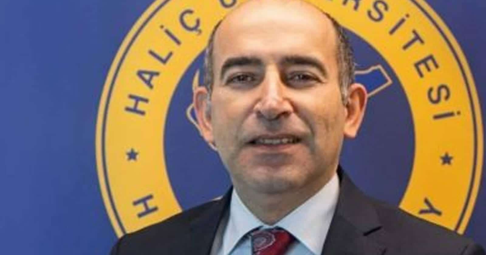 أردوغان يقيل رئيس جامعة البوسفور “مليح بولو” .. لا بديل ولا أسباب لإقالته! أردوغان يقيل مليح بولو watanserb.com