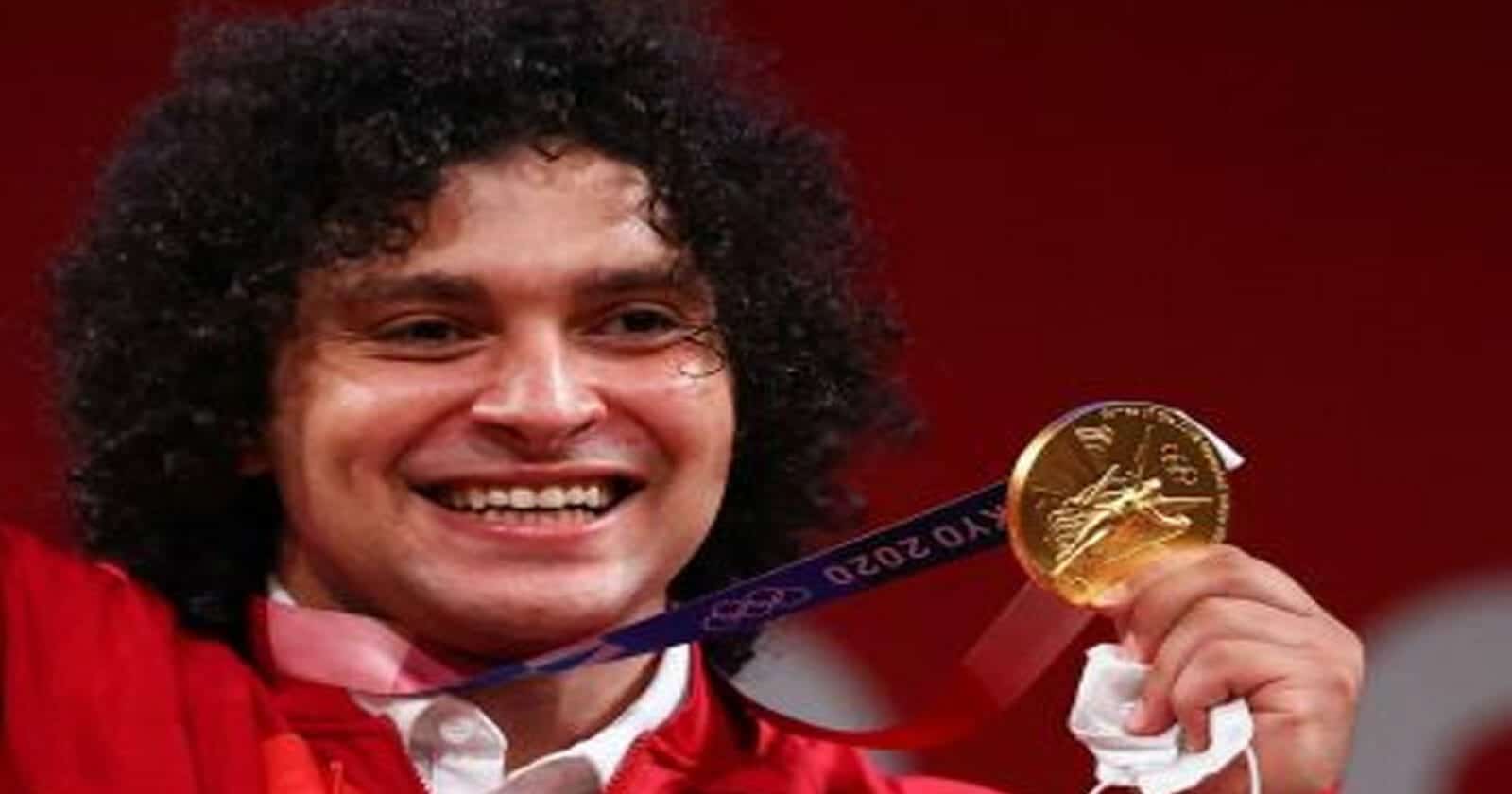 أمير قطر للرباع فارس إبراهيم بعد الإنجاز التاريخي: “فخورين فيك يا بطل” أمير قطر وفارس إبراهيم watanserb.com