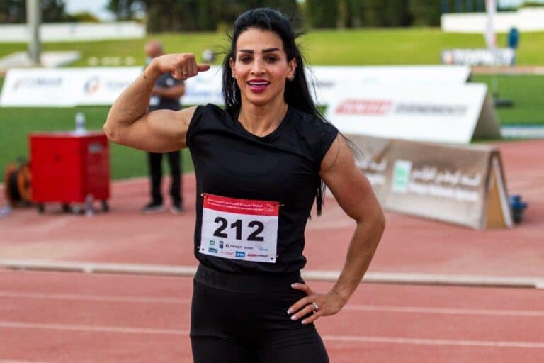 دانة حسين وعقوبة الإيقاف watanserb.com