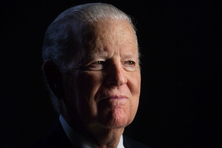 جيمس بيكر: الرجل الذي قال لا لإسرائيل watanserb.com