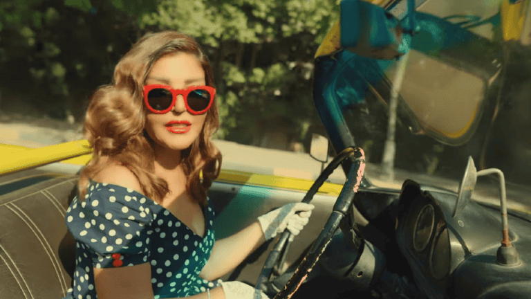 سميرة سعيد والسوشيال ميديا watanserb.com