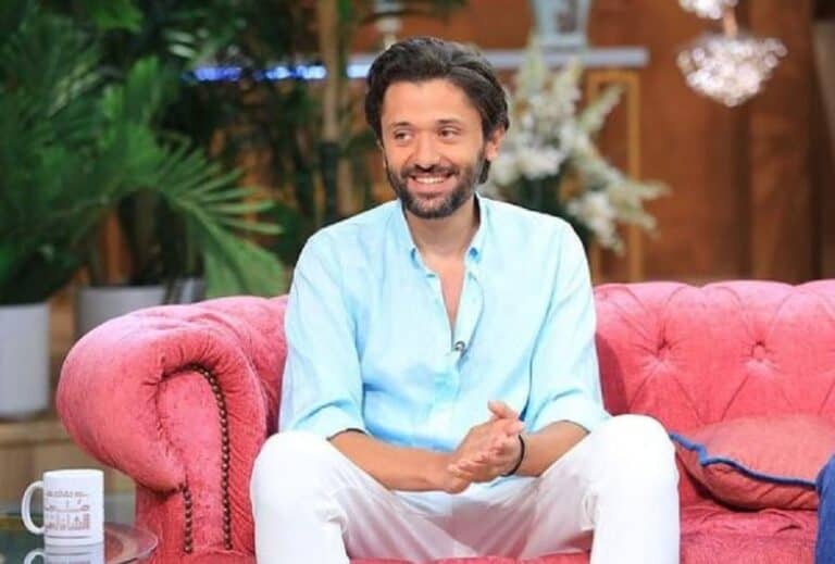 كريم محمود عبد العزيز watanserb.com