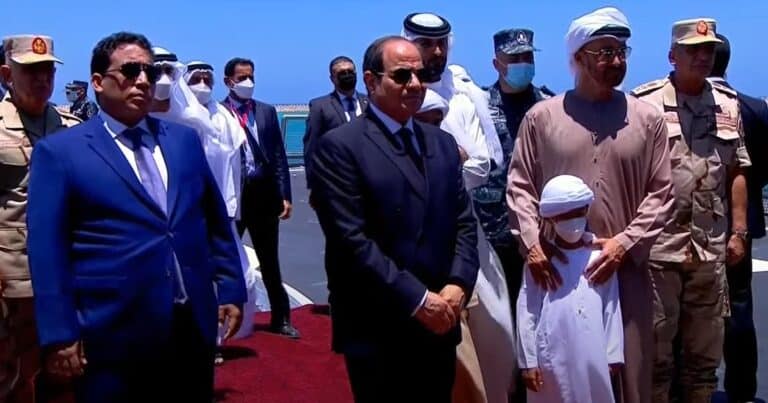 محمد بن زايد خلال مشاركته في افتتاح قاعدة 3 يوليو watanserb.com