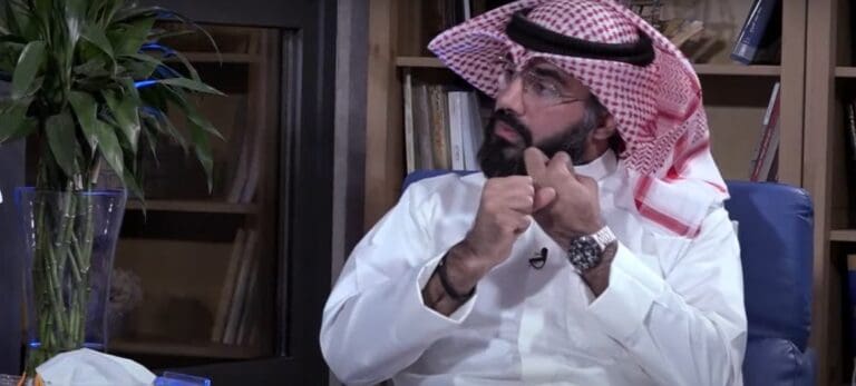 الناشط السياسي ناصر دشتي watanserb.com