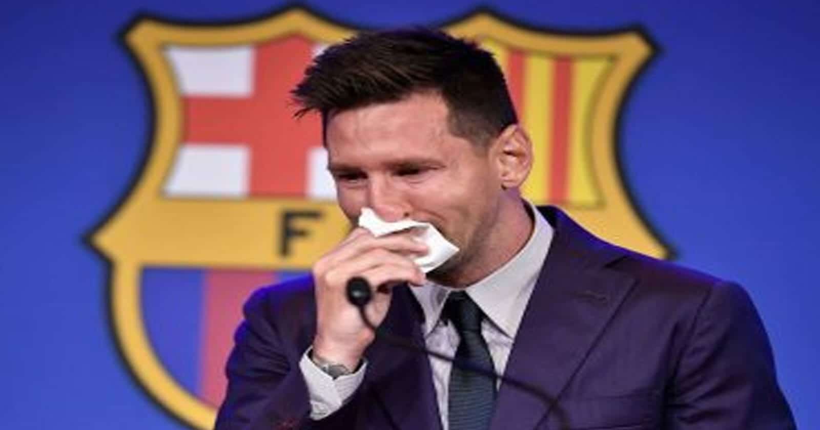 منديل ميسي الذي مسح دموعه معروض للبيع بسعر يفوق الخيال منديل ميسي watanserb.com