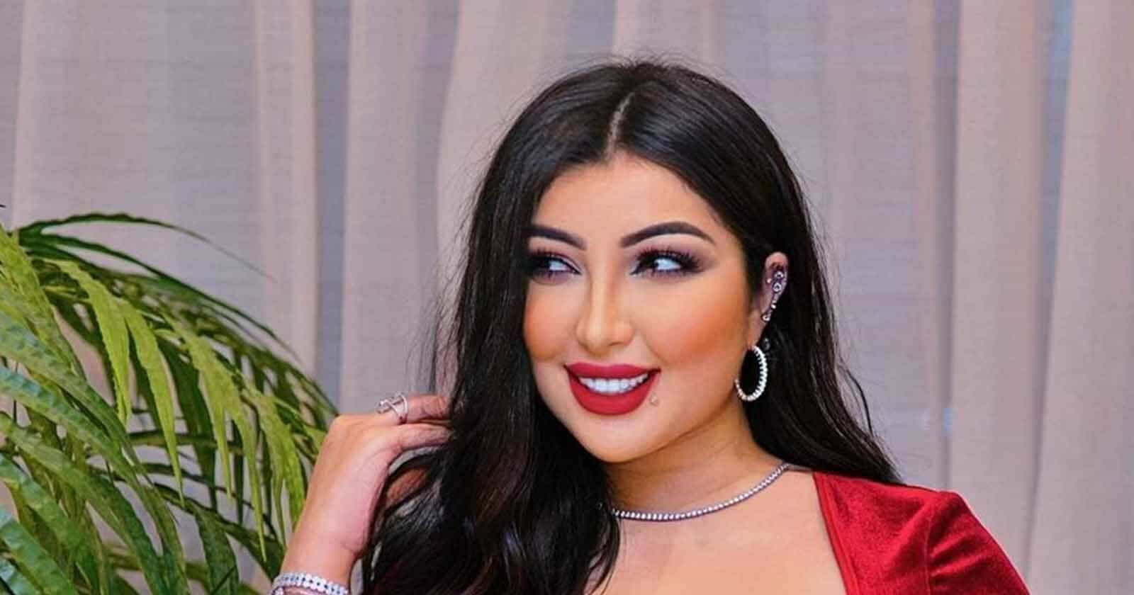 دنيا بطمة تنشر صورة جريئة في بركة سباحة والجمهور: “شوهتي المغرب .. بطلي حركات مراهقات” صور دنيا بطمة watanserb.com