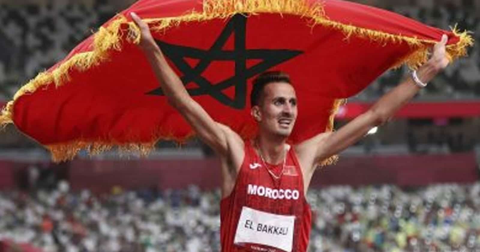 العداء سفيان البقالي يمنح المغرب أولى الميداليات الذهبية في أولمبياد طوكيو العداء سفيان البقالي watanserb.com