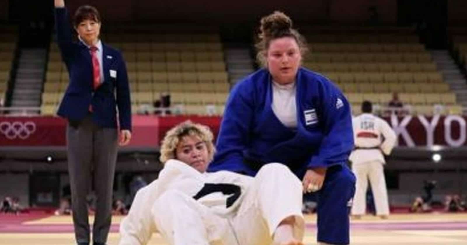 موقع سعودي يجري مقابلة مع لاعبة الجودو الإسرائيلية التي هزمت تهاني القحطاني لاعبة الجودو الإسرائيلية watanserb.com