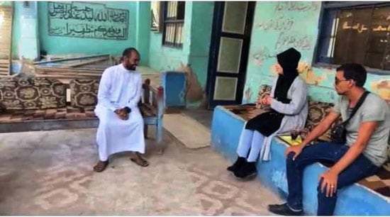 البريطانيتان الشقيقتان نيكي وإيمي