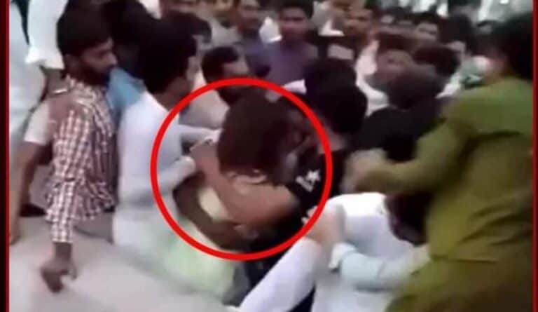 400 رجل يعتدون على فتاة باكستانية بوحشية watanserb.com