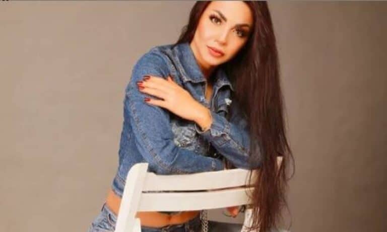 دوللي شاهين بجلسة تصوير جريئة watanserb.com