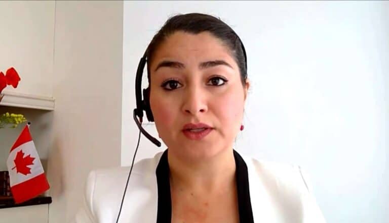 وزيرة كندية وطالبان watanserb.com