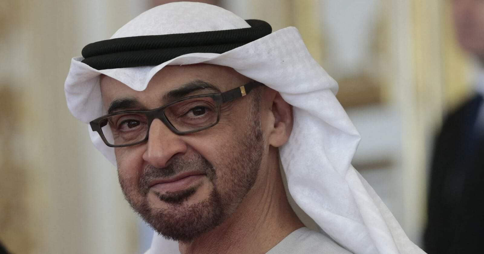 محمد بن زايد يعرض على إسرائيل تواجد عسكري دائم في الإمارات محمد بن زايد