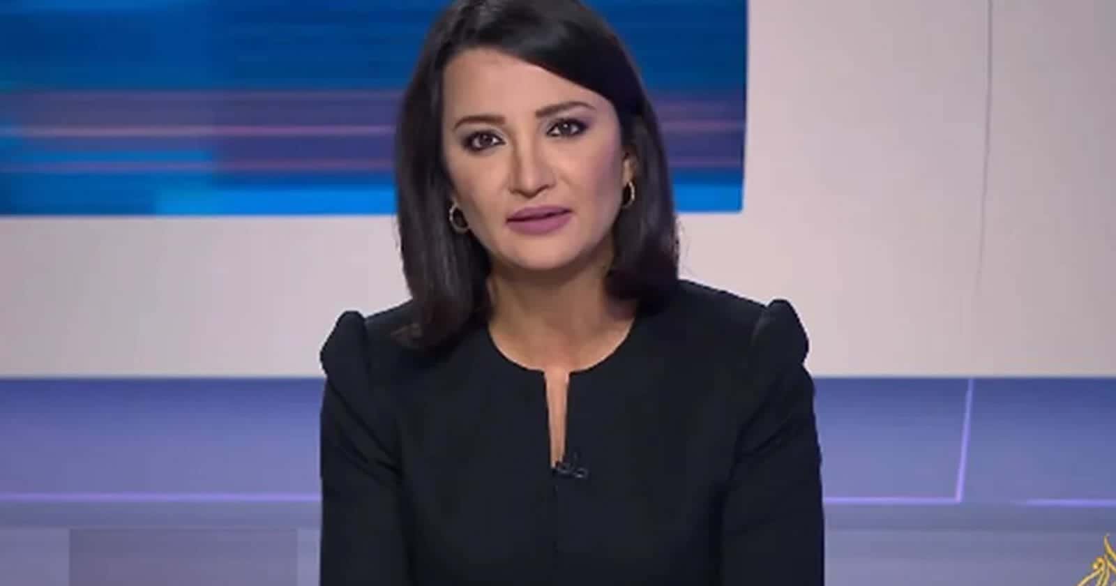 غادة عويس تنشر رسالة بذيئة وصلتها من رقم سعودي بعد سرقة صورها الخاصة (شاهد) غادة عويس ورسالة بذيئة watanserb.com