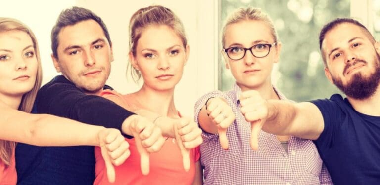 العلاقات السيئة watanserb.com