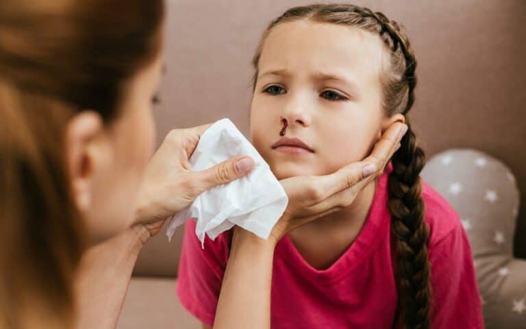 يمكنك إيقاف النزيف في المنزل watanserb.com