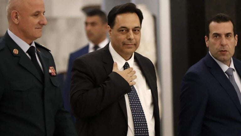 الأمن اللبناني وحسان دياب watanserb.com