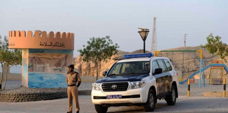 رسوم خمسة ريالات لدخول السلطنة watanserb.com