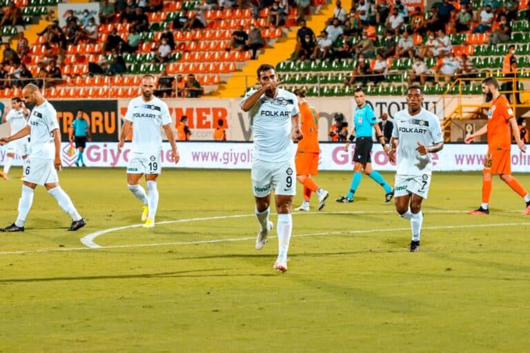 ثنائية أهداف أحمد ياسر ريان في شباك درينجه التركي watanserb.com