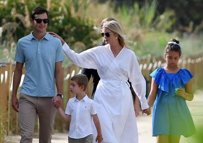 إيفانكا ترامب وزوجها جاريد كوشنر في زيارة لكنيس يهودي watanserb.com