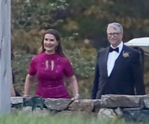 بيل غيتس وطليقته في زفاف ابنتهما